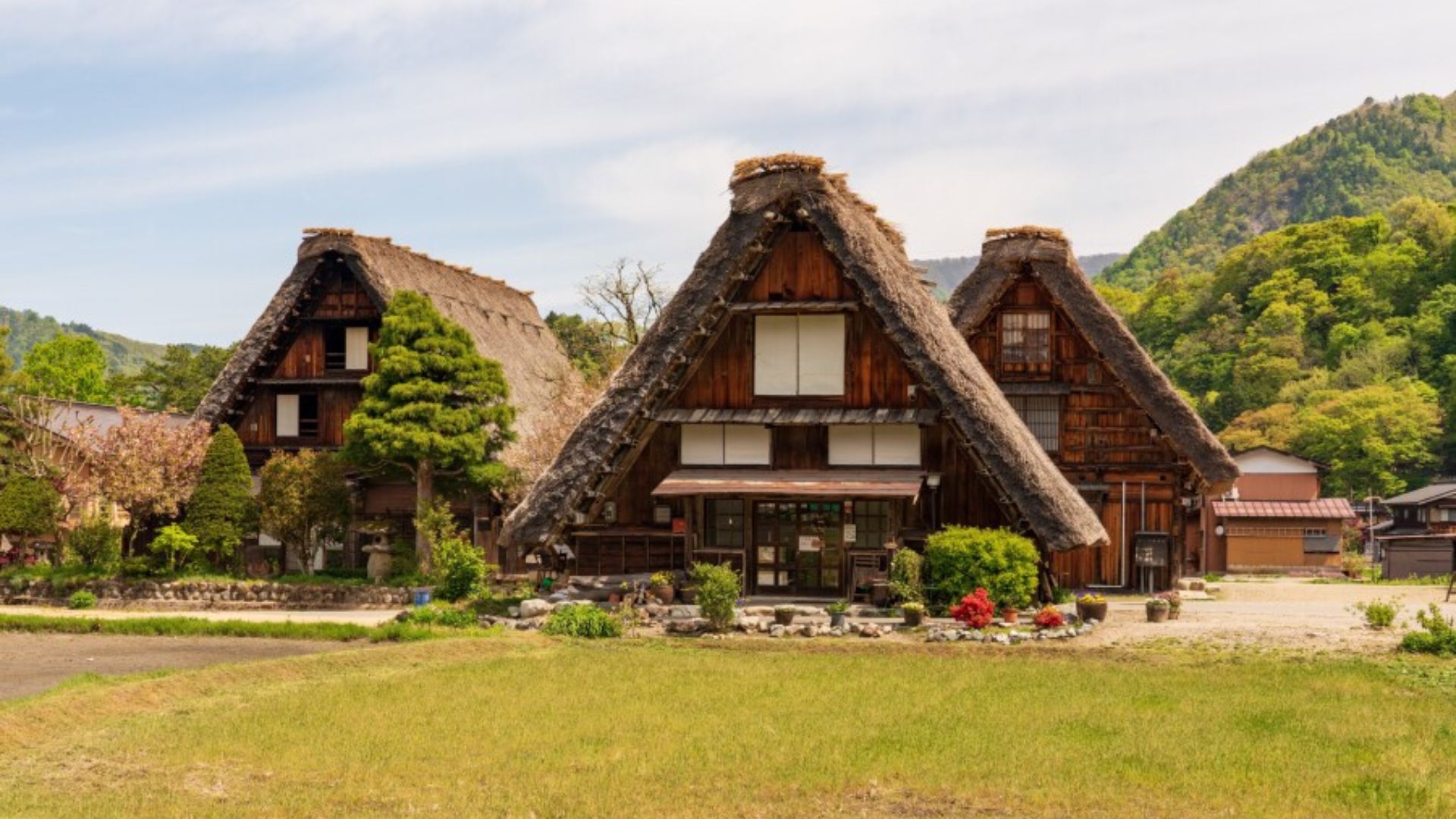 A Guide to Japan’s Small Towns and Villages
