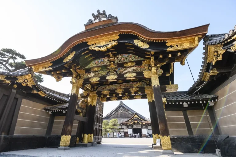 How Modern Japan Preserves Its Ancient Castles,,